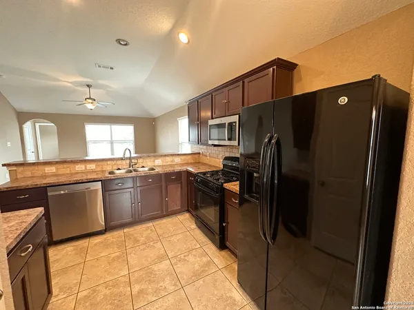 $1,550 | 3327 Candlemoon Drive, San Antonio, TX 78244