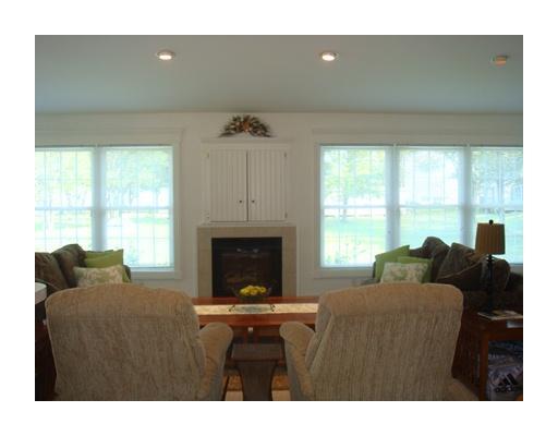 104 Edgewater Colony Road Harpswell, ME 04079 - Photo 5 of 25 Living Room.