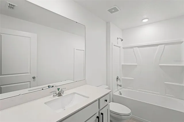 $2,098 | 2110 Lasso Loop, Eagle Lake, FL 33839