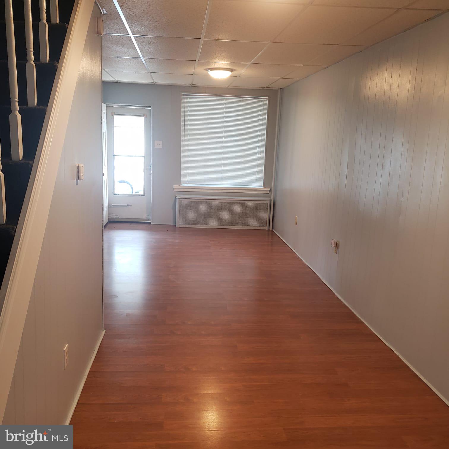 919 Perry Street Reading, PA 19604 - Photo 2 of 24
