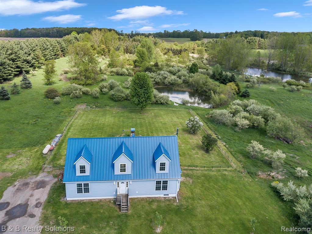 2864 North Blacks Corners Road Imlay City, MI 48444 - Photo 3 of 60 Gallery Image 3