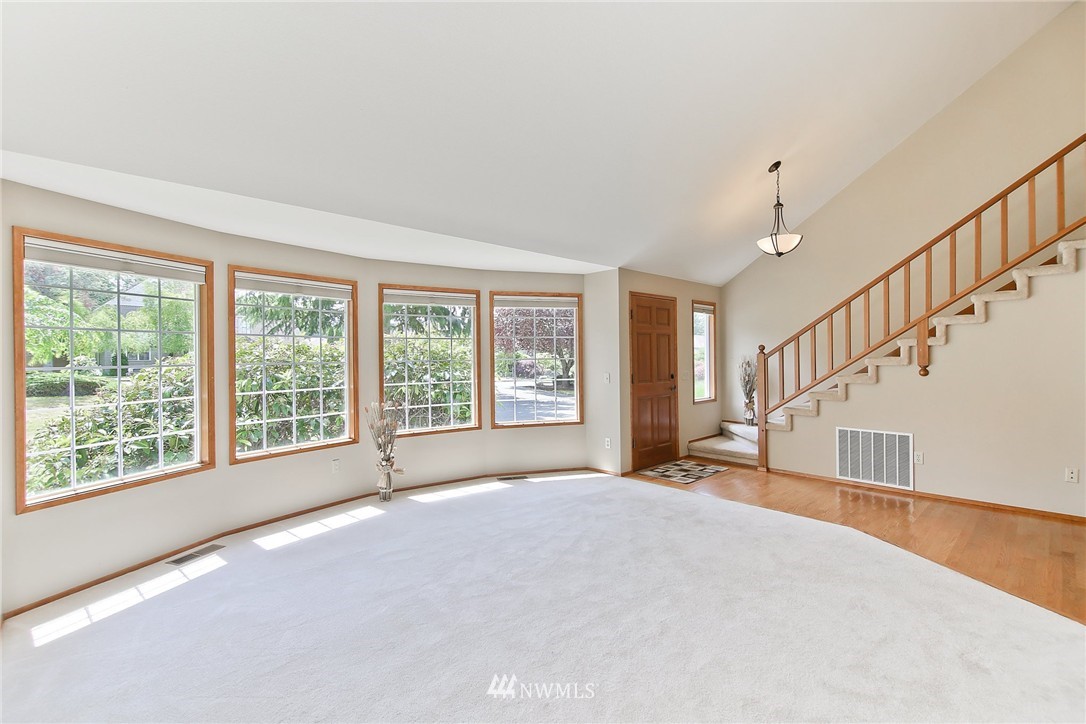 630 North Waugh Road Mount Vernon, WA 98273 - Photo 3 of 25 Gallery Image 3