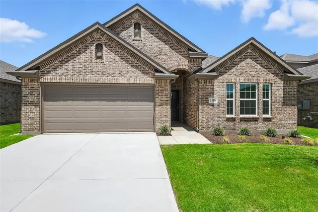 $334,990 | 129 John Laurens Drive, Venus, TX 76084