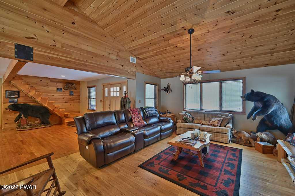 141 Split Rock Road Newfoundland, PA 18445 - Photo 45 of 90 3D476418-2BF2-4845-9815-F2DD61F3504E