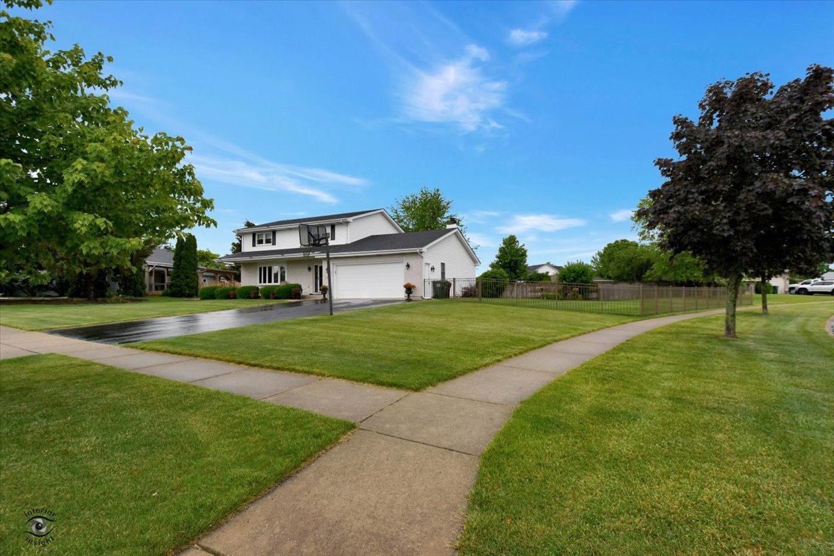 782 Amanda Road New Lenox, IL 60451 - Photo 2 of 29