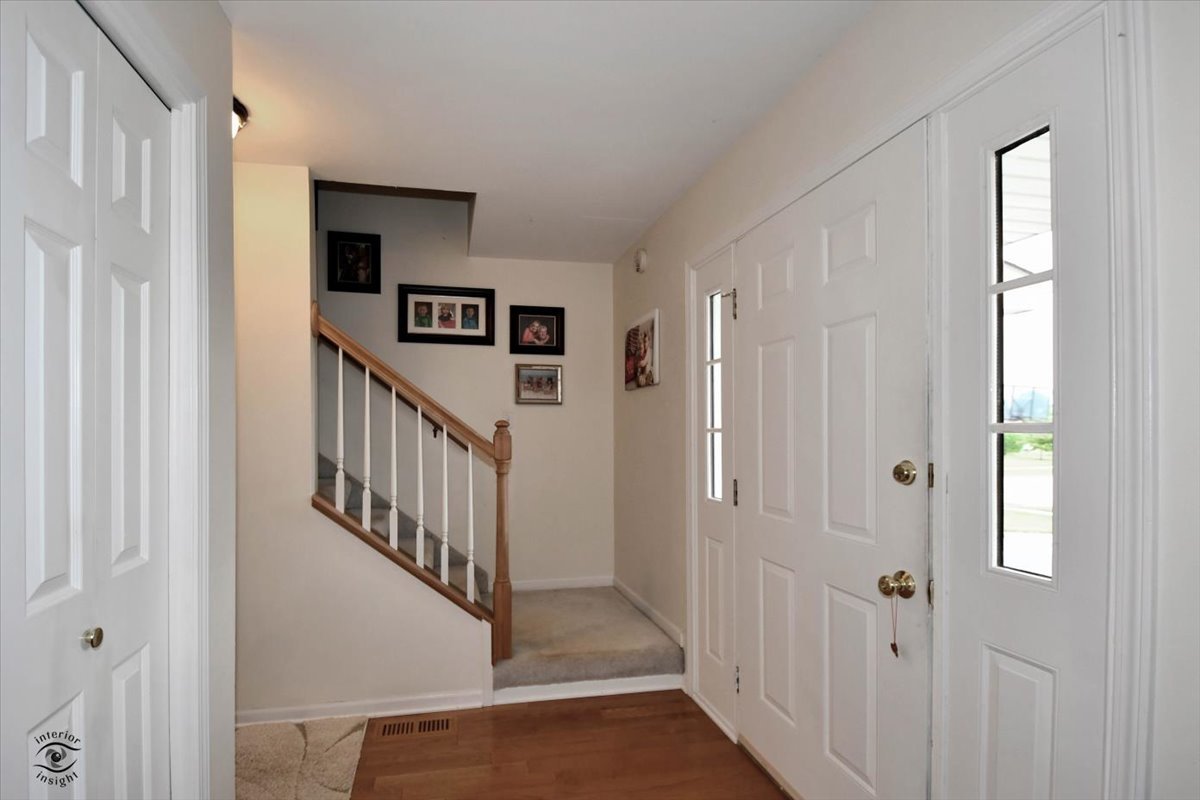 782 Amanda Road New Lenox, IL 60451 - Photo 3 of 29