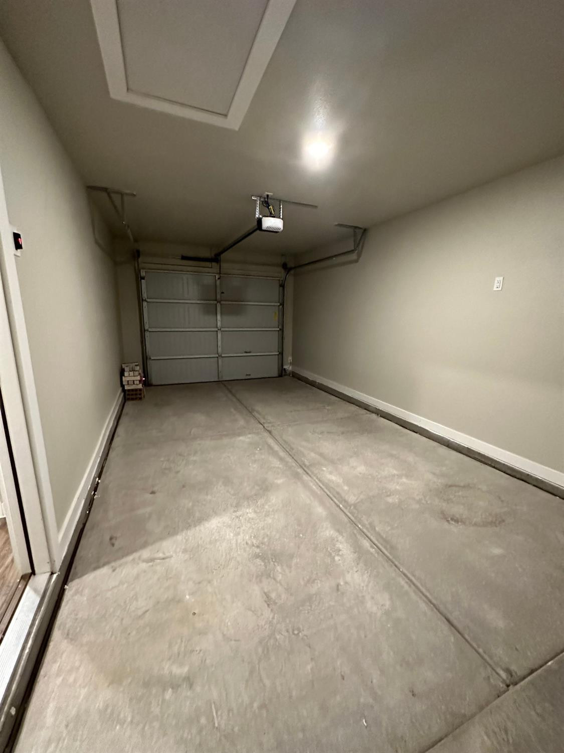 1604 135th Street Lubbock, TX 79423 - Photo 15 of 15 an empty room with windows