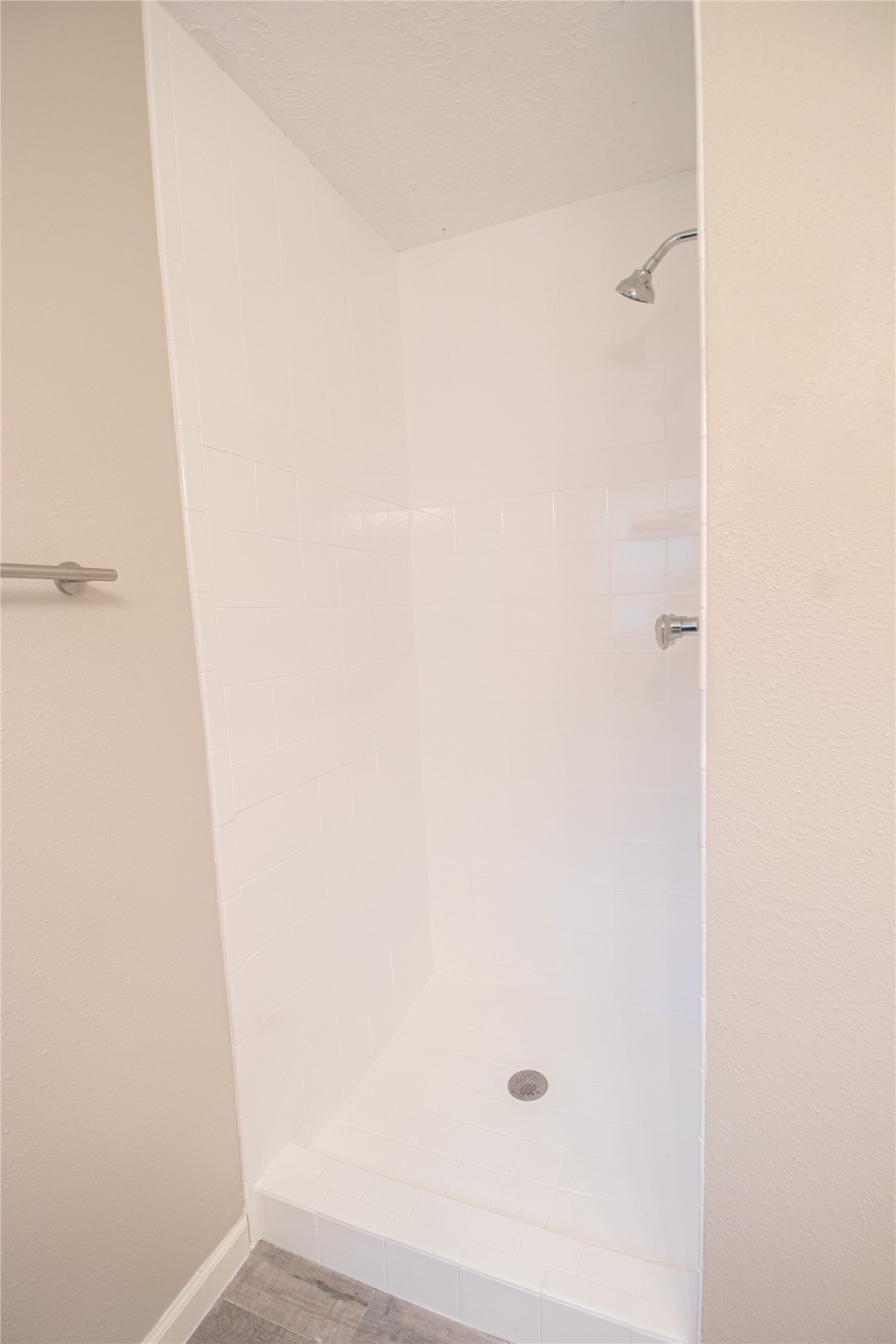 9603 Seeker Street Houston, TX 77078 - Photo 20 of 21 a view of a small space