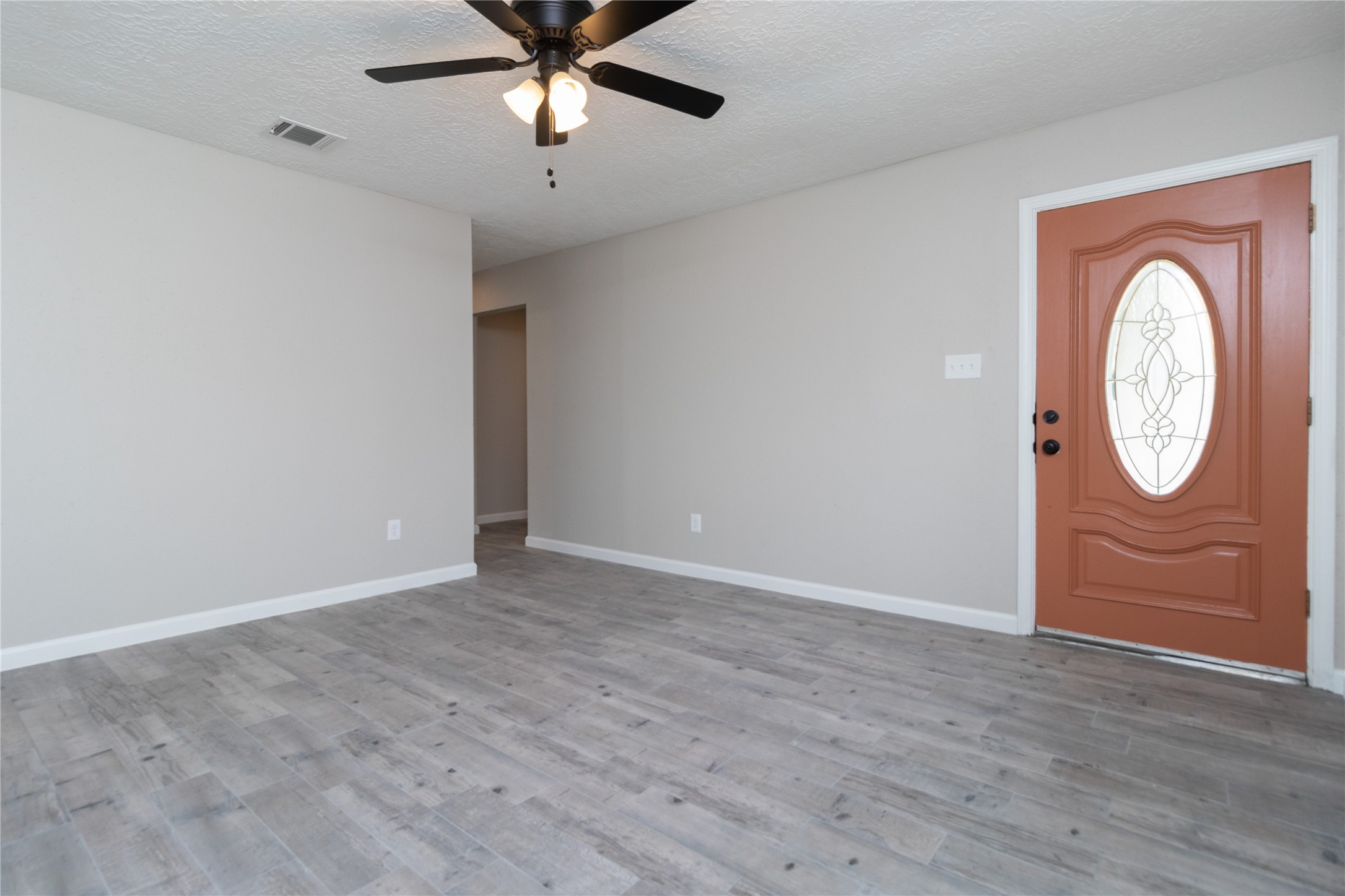 9603 Seeker Street Houston, TX 77078 - Photo 5 of 21