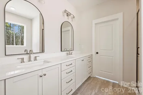 $474,000 | 2279 Lee Lawing Road, Lincolnton, NC 28092