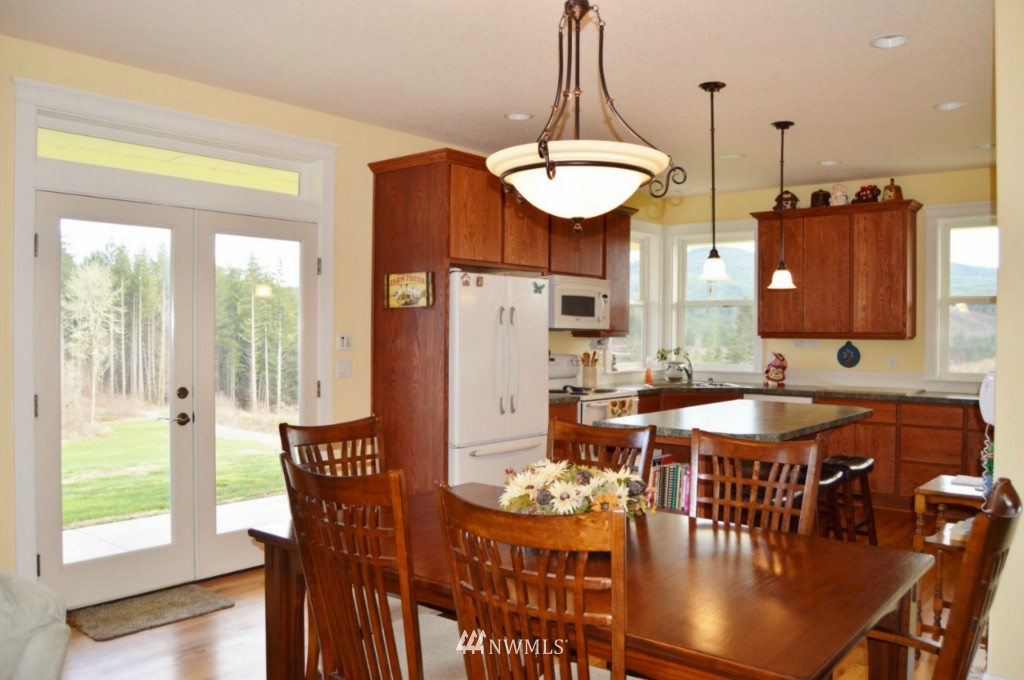 266 Hendrickson Road Vader, WA 98593 - Photo 13 of 25 Gallery Image 13