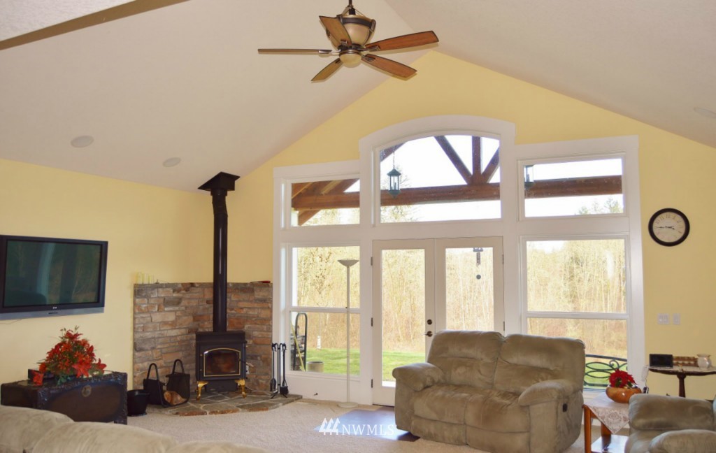 266 Hendrickson Road Vader, WA 98593 - Photo 9 of 25 Gallery Image 9