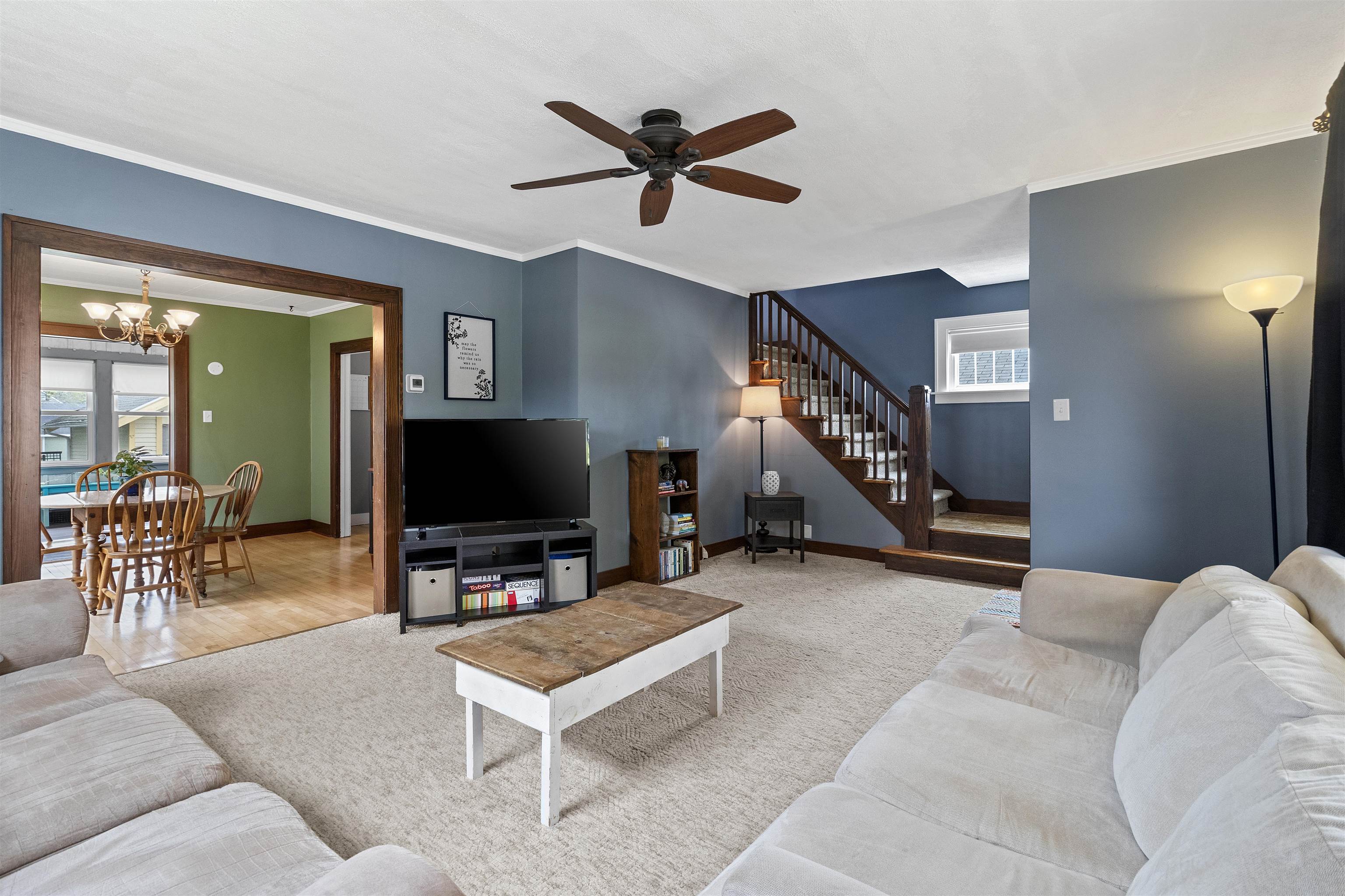 1311 Manila Street Manitowoc, WI 54220 - Photo 5 of 27