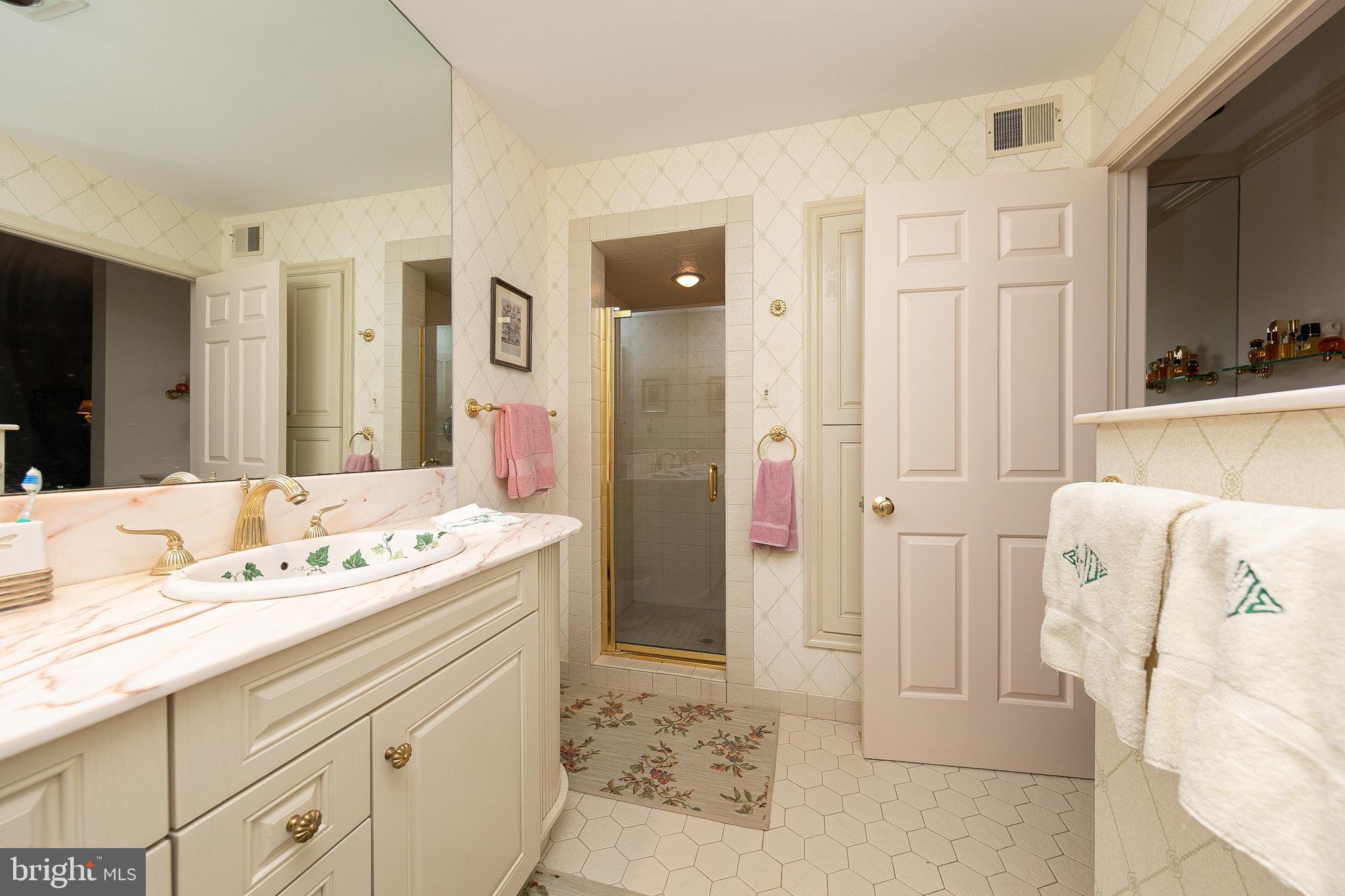 10 High Point East Huntingdon Valley, PA 19006 - Photo 22 of 42 Master Bath