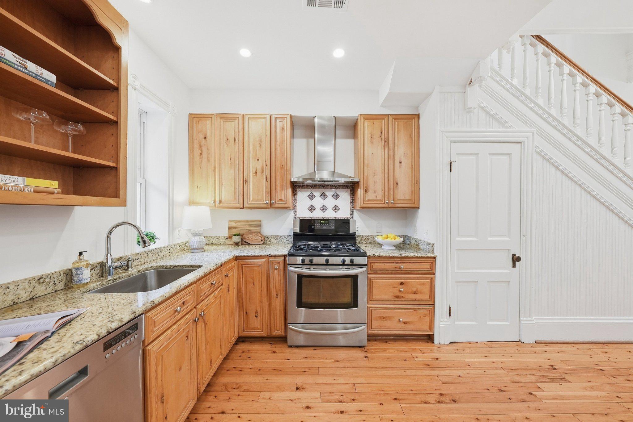 1813 Riggs Place Northwest Washington, DC 20009 - Photo 13 of 53 Gallery Image 13