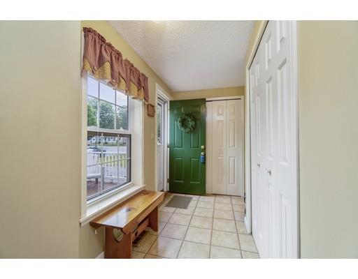 44 Meadowbrook Road Hudson, MA 01749 - Photo 12 of 23 Gallery Image 12