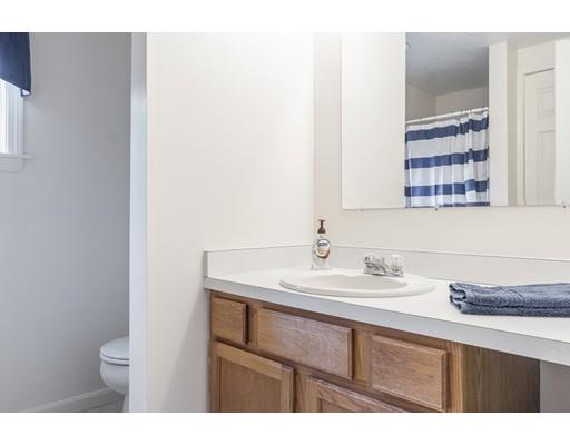 44 Meadowbrook Road Hudson, MA 01749 - Photo 18 of 23 Gallery Image 18