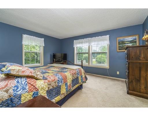 44 Meadowbrook Road Hudson, MA 01749 - Photo 9 of 23 Gallery Image 9