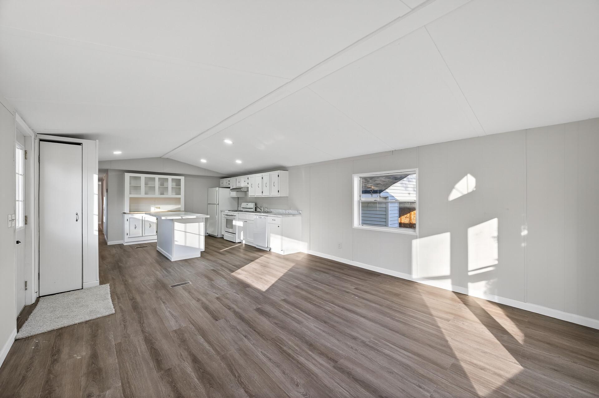 1213 96th Lane Northeast Blaine, MN 55434 - Photo 8 of 28