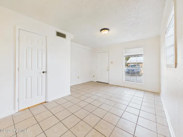 $875 | 225 Ryder Drive, Lafayette, LA 70508