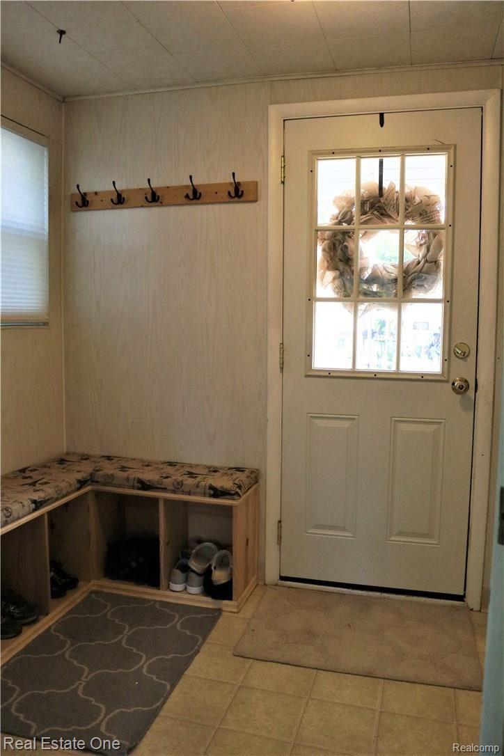 2395 Howe Road Burton, MI 48519 - Photo 20 of 34 IMG_6040 (2).JPG