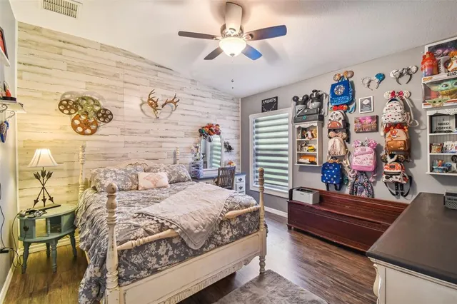 $2,400 | 3608 Grecko Drive, Wesley Chapel, FL 33543