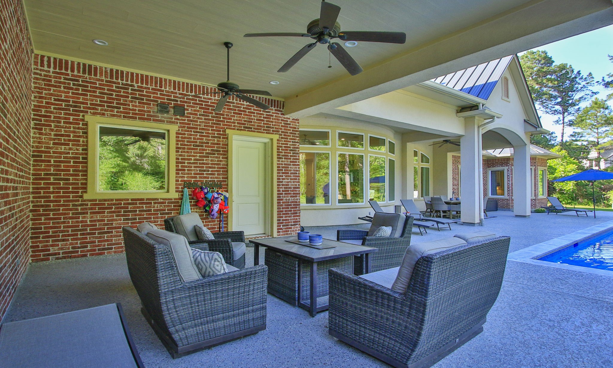 36702 Deer Valley Magnolia, TX 77355 - Photo 36 of 46 a outdoor living space with furniture and potted plants