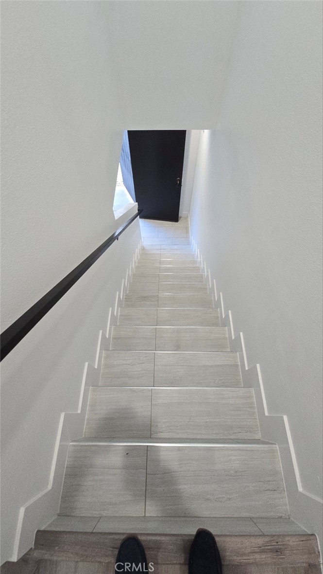 10415 South Avalon Boulevard Los Angeles, CA 90003 - Photo 35 of 40 a view of entryway