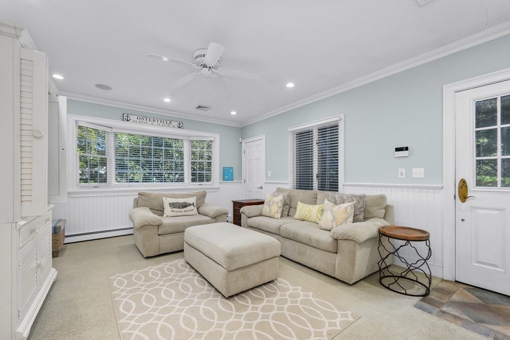 77 Robbins Street Barnstable, MA 02655 - Photo 11 of 41