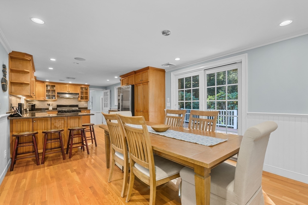 77 Robbins Street Barnstable, MA 02655 - Photo 7 of 41