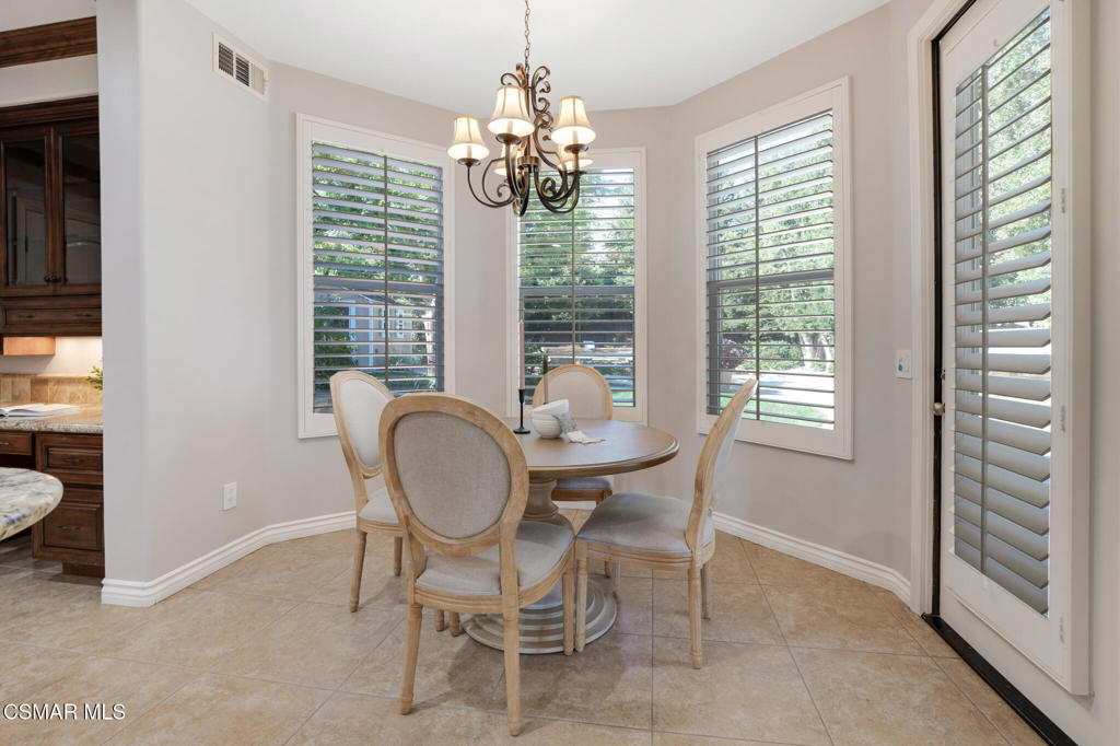 1910 Max Court Simi Valley, CA 93065 - Photo 22 of 67