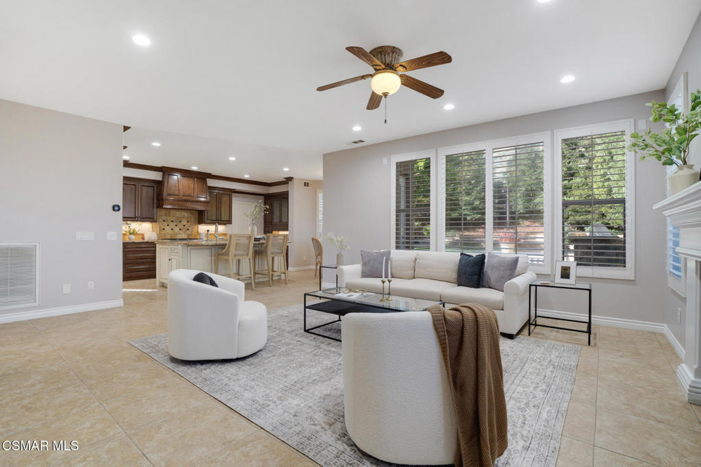 1910 Max Court Simi Valley, CA 93065 - Photo 24 of 67