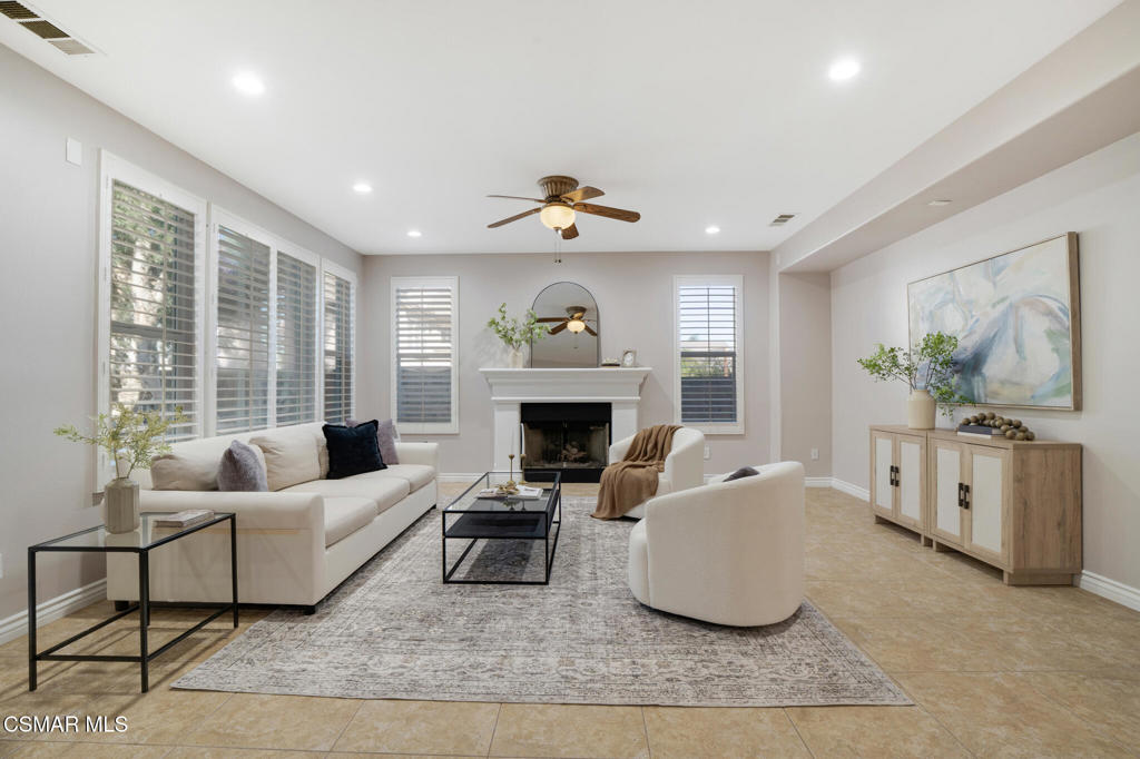 1910 Max Court Simi Valley, CA 93065 - Photo 25 of 67