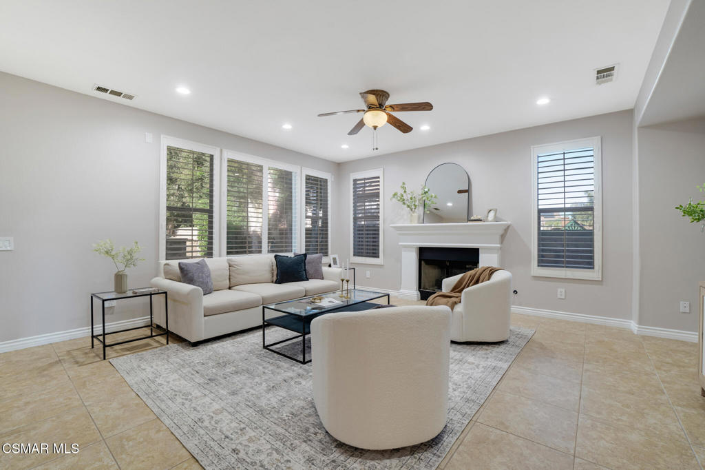 1910 Max Court Simi Valley, CA 93065 - Photo 26 of 67