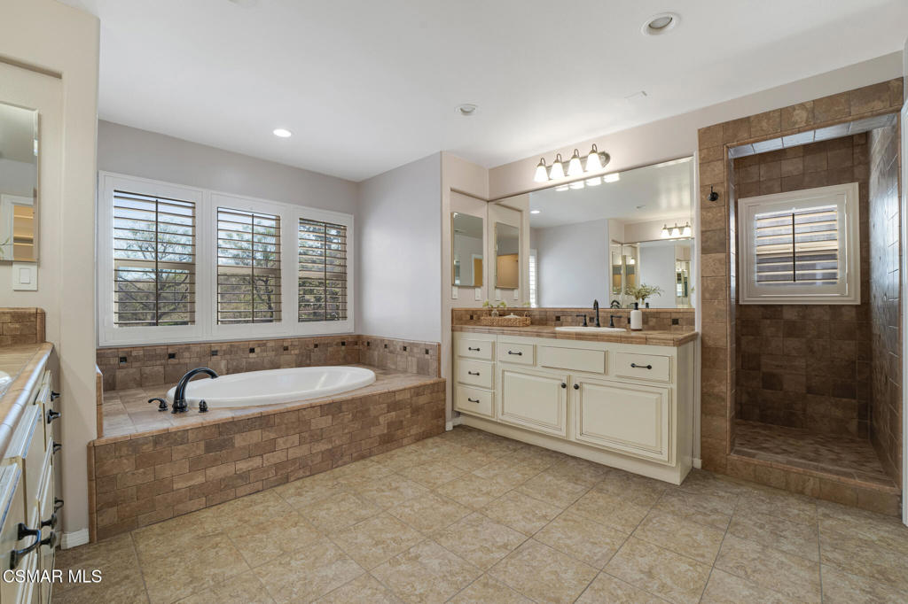 1910 Max Court Simi Valley, CA 93065 - Photo 35 of 67