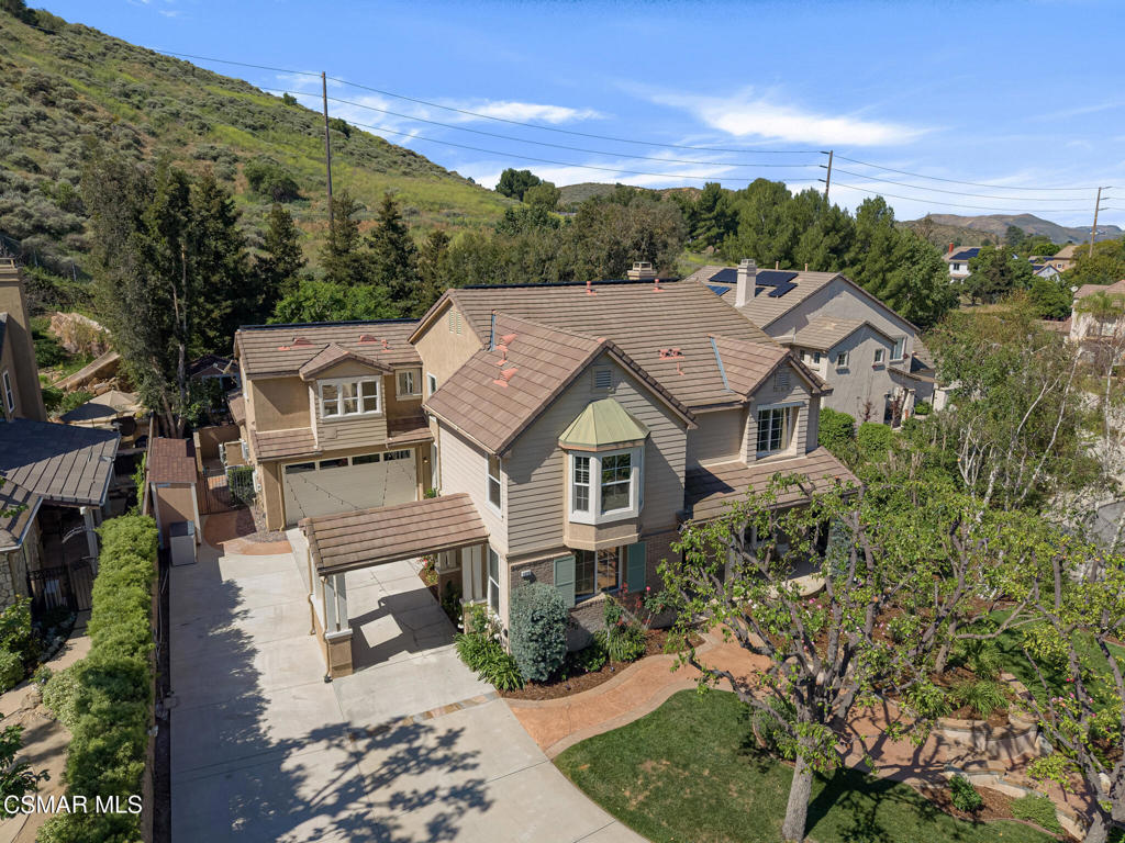 1910 Max Court Simi Valley, CA 93065 - Photo 6 of 67
