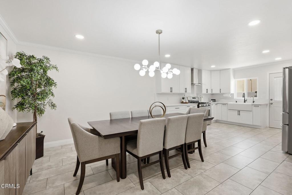 1300 Bluebell Street Oxnard, CA 93036 - Photo 11 of 43 Gallery Image 11