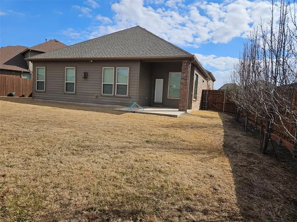 $2,500 | 801 Lake Cypress Lane, Little Elm, TX 75068