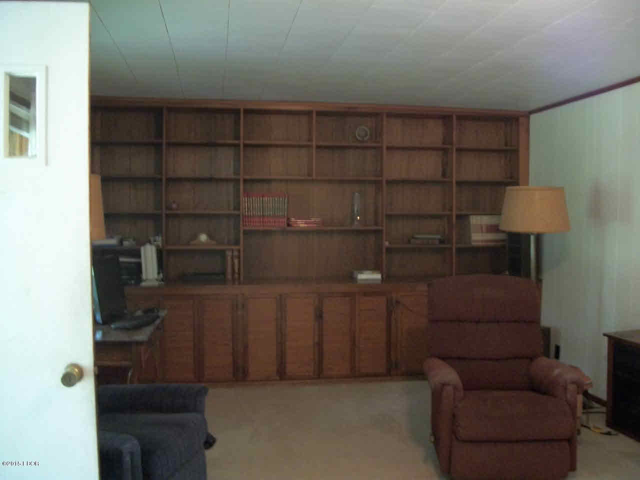 580 Sutton Road Eldorado, IL 62930 - Photo 6 of 30 Gallery Image 6