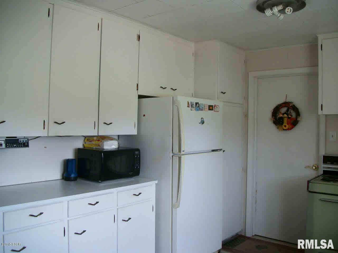 580 Sutton Road Eldorado, IL 62930 - Photo 8 of 30 Gallery Image 8