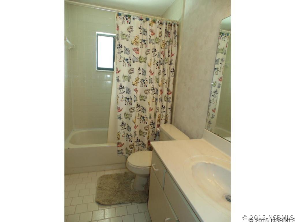 117 Hibiscus Road Edgewater, FL 32141 - Photo 11 of 15 Gallery Image 11
