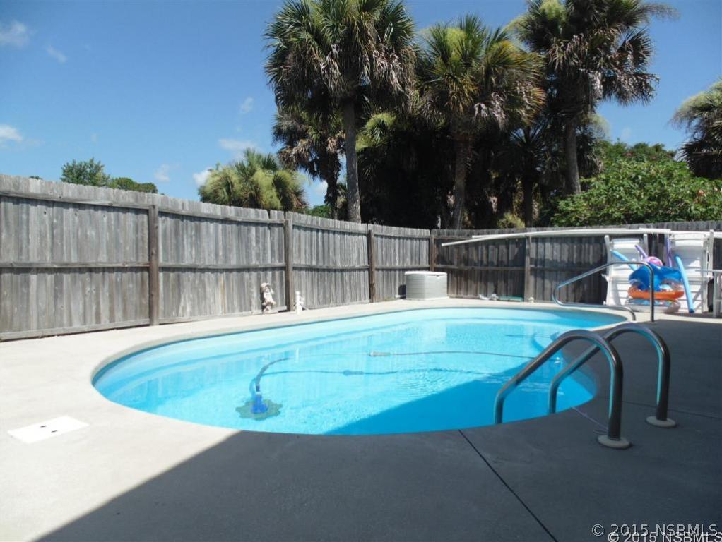 117 Hibiscus Road Edgewater, FL 32141 - Photo 14 of 15 Gallery Image 14