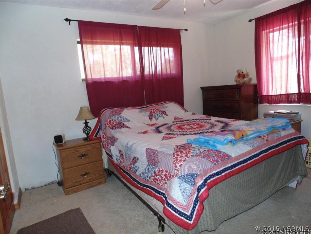 117 Hibiscus Road Edgewater, FL 32141 - Photo 10 of 15 Gallery Image 10