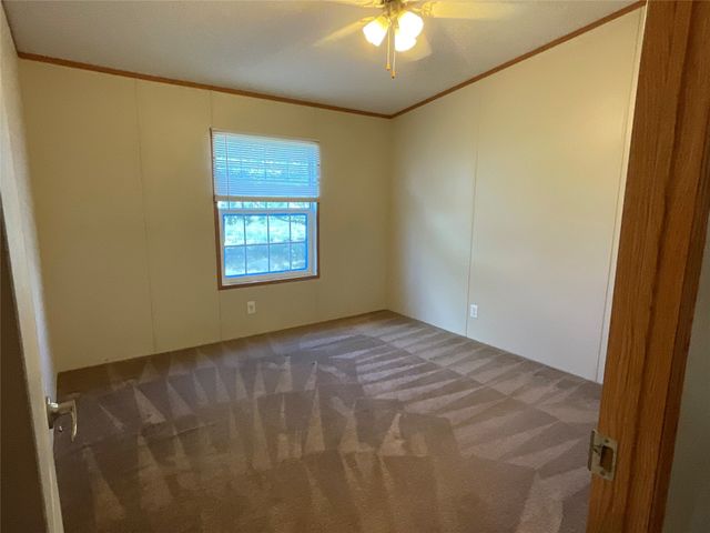 $475,000 | 383 County Road 233, Hallettsville, TX 77964