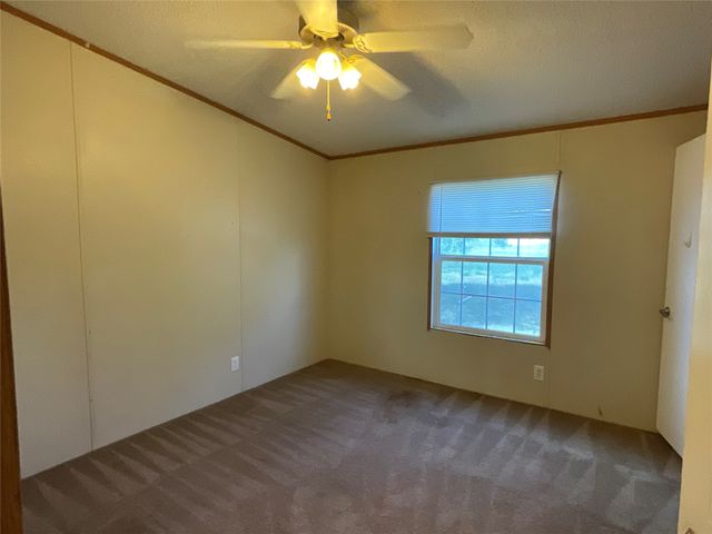 $475,000 | 383 County Road 233, Hallettsville, TX 77964