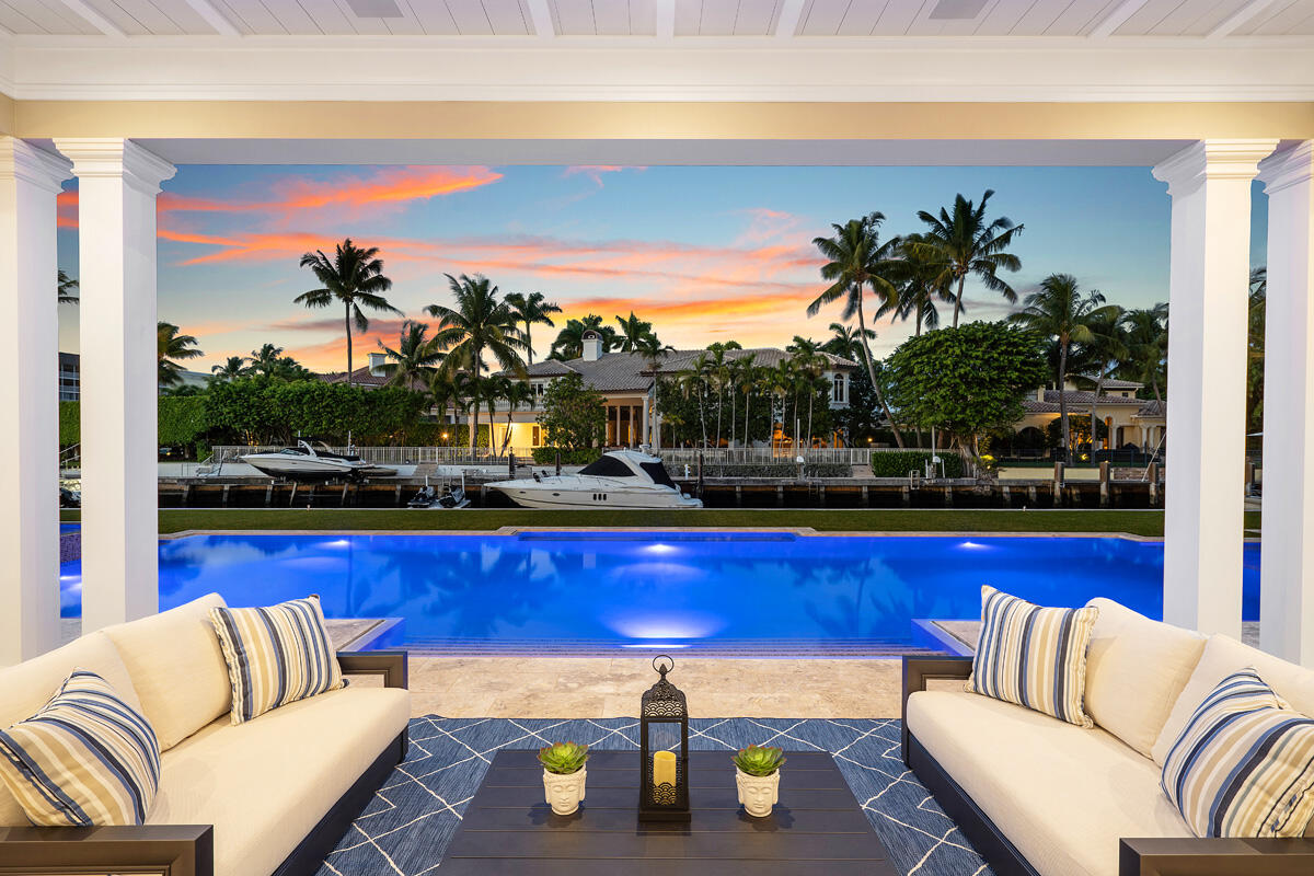 133 Coconut Palm Road Boca Raton, FL 33432 - Photo 3 of 72 133_Coconut_Palm_Road_Dusk_03