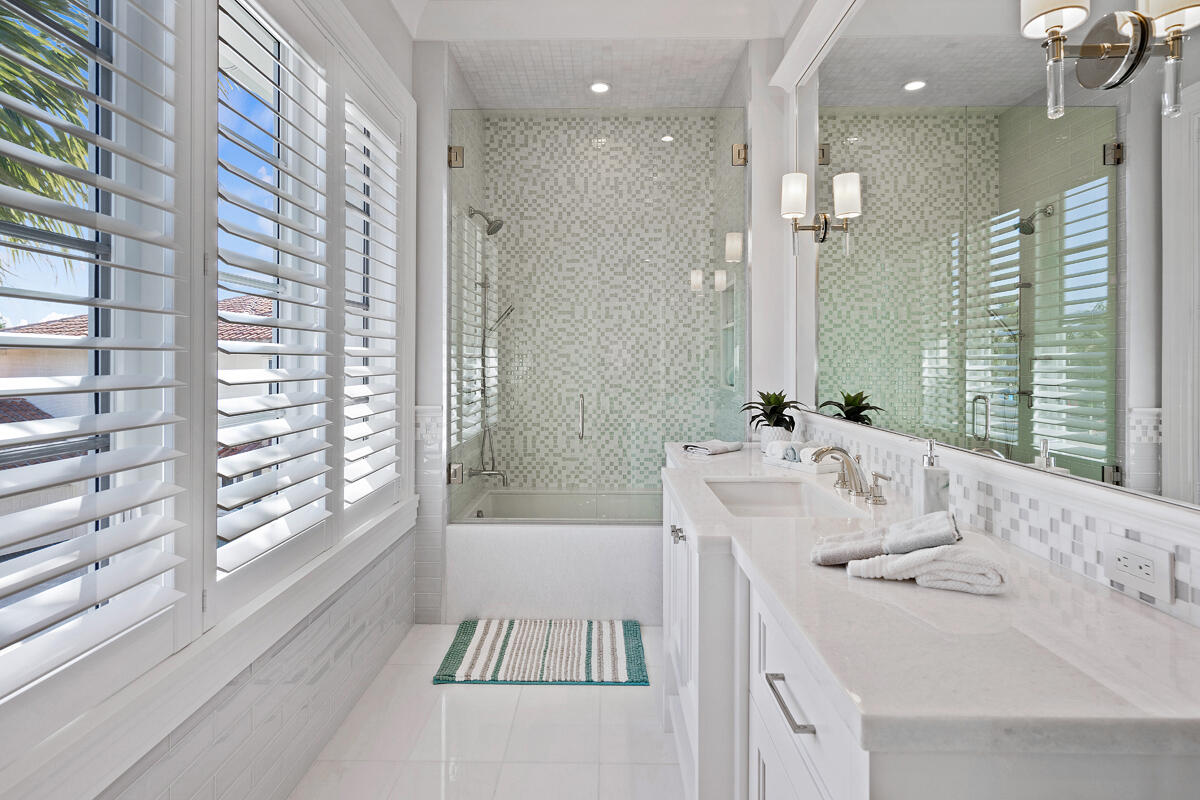 133 Coconut Palm Road Boca Raton, FL 33432 - Photo 50 of 72 133_Coconut_Palm_Road_60