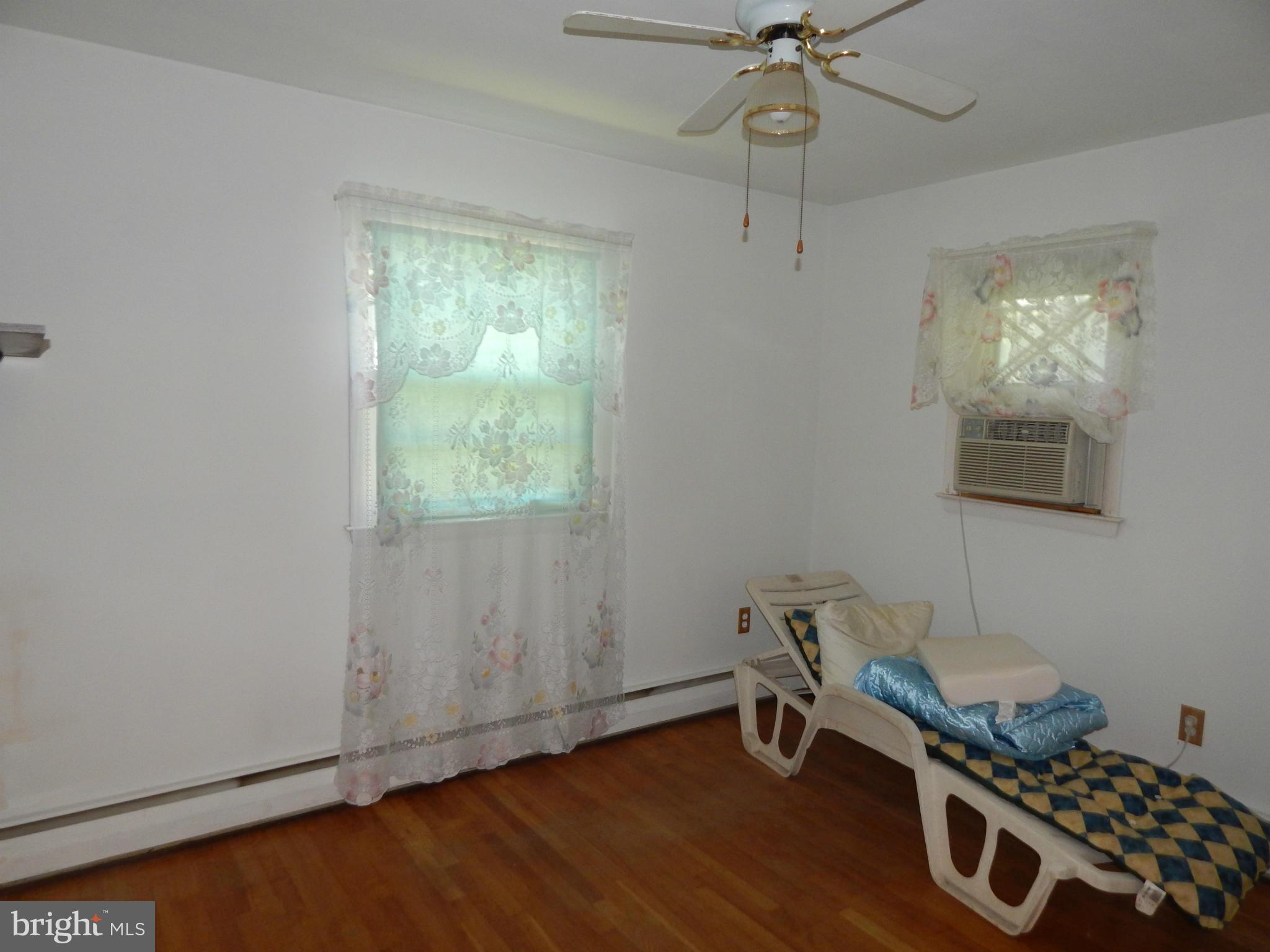 1725 Briggs Chaney Road Silver Spring, MD 20905 - Photo 14 of 28 Bedroom