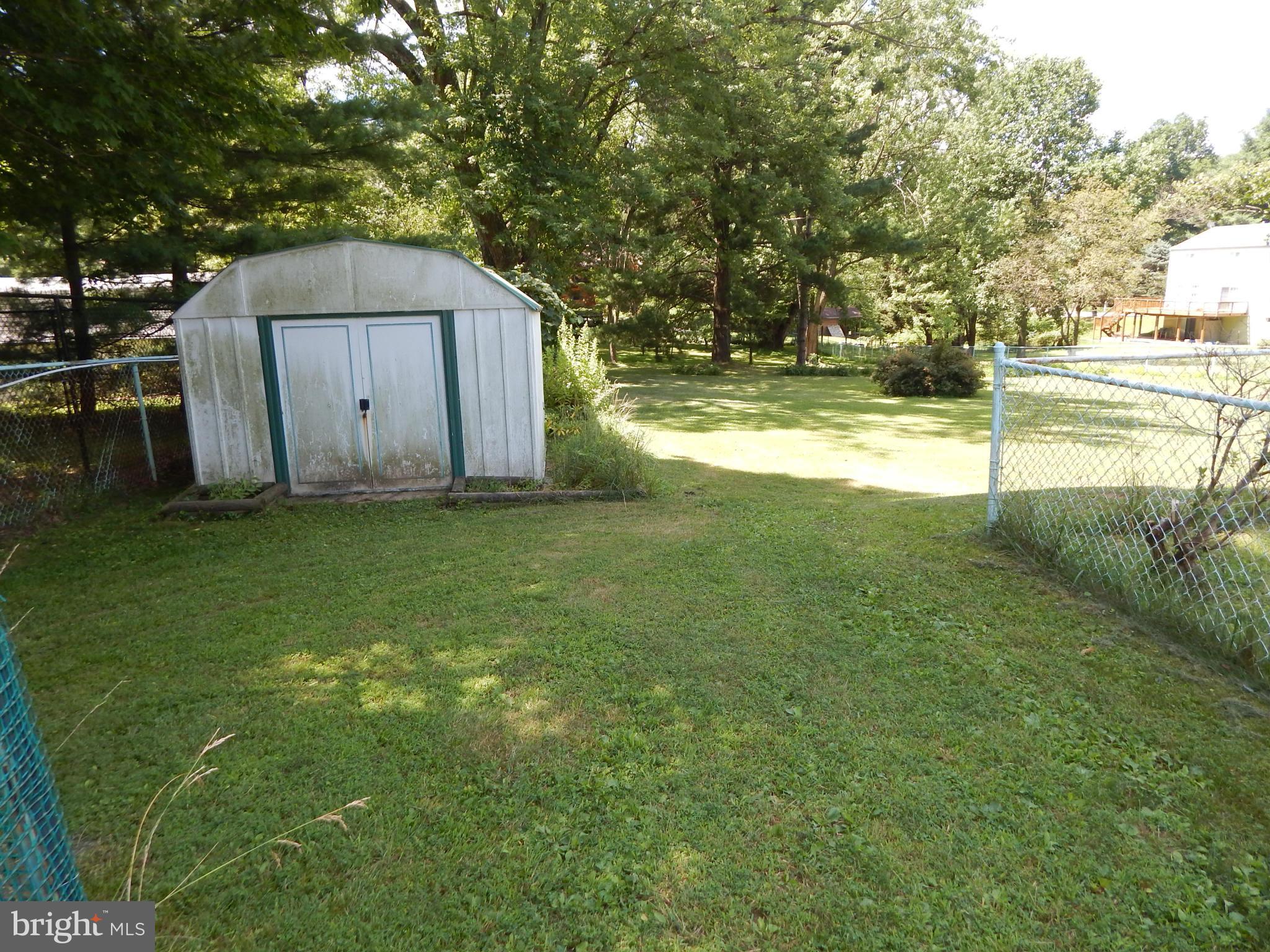 1725 Briggs Chaney Road Silver Spring, MD 20905 - Photo 23 of 28 Exterior (General)