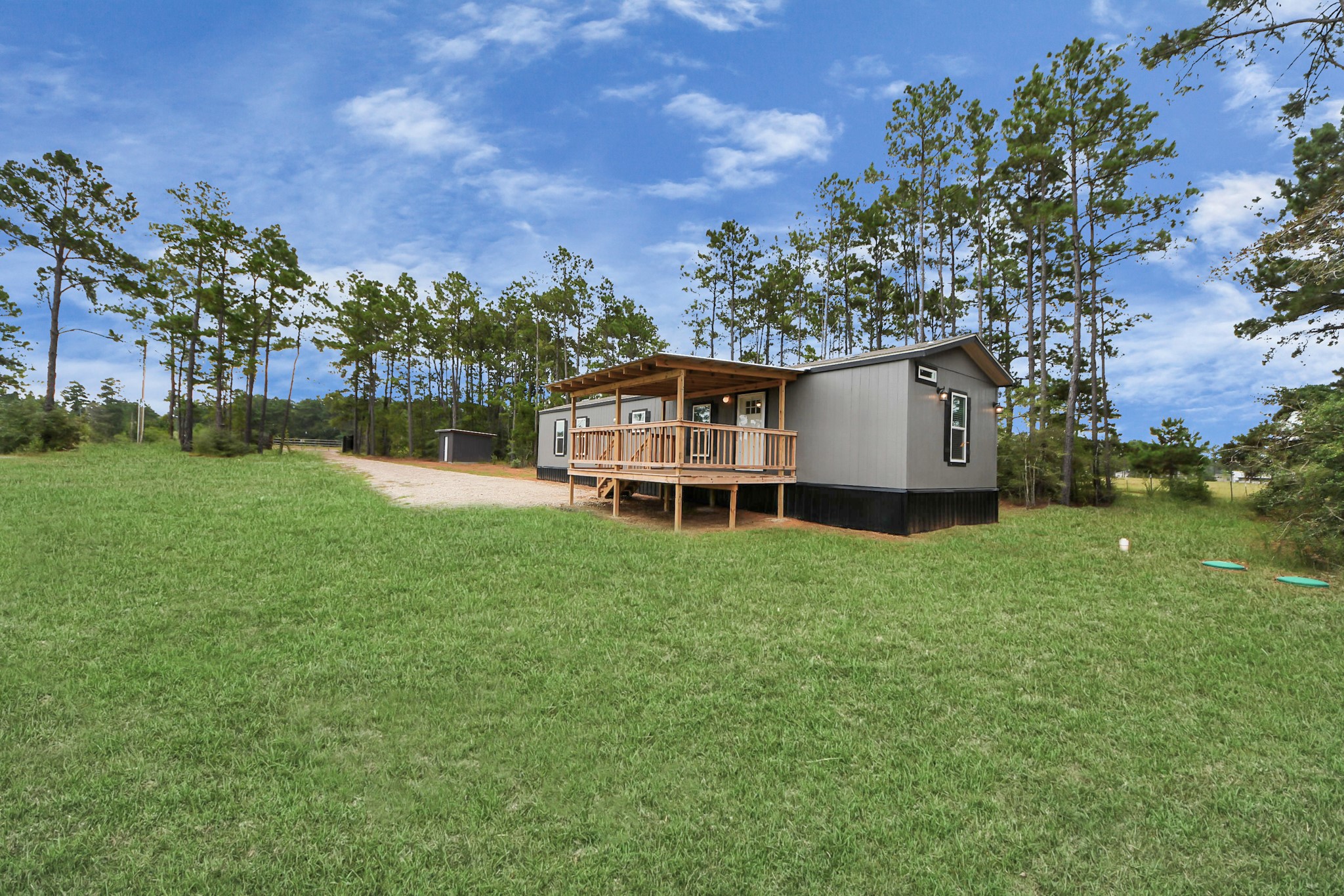 1556 Brown Road Willis, TX 77378 - Photo 4 of 31 Gallery Image 4